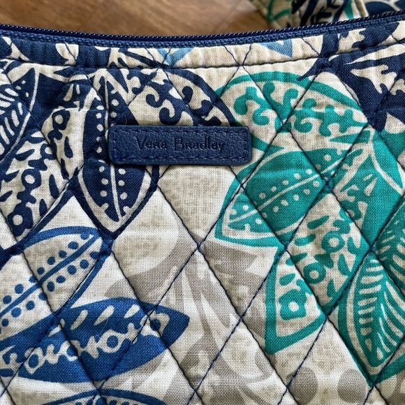 Vera Bradley Santiago Blue and Green Crossbody Bag with Quilted Floral Design - Picture 2 of 7